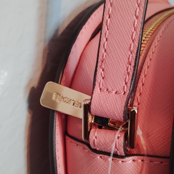 Michael Kors Pink Oval Crossbody Medium - Picture 7 of 16